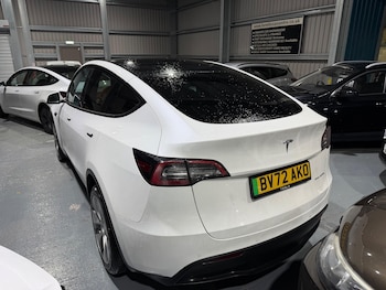 Used Tesla Model Y 2022 for sale - 76976440: Photo