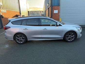 Used Ford Focus 2022 for sale - 76965136: Photo