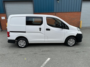 Used Nissan NV200 2018 for sale - 74850274: Photo