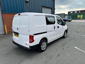 Used Nissan NV200 2018 for sale - 74850274: Photo