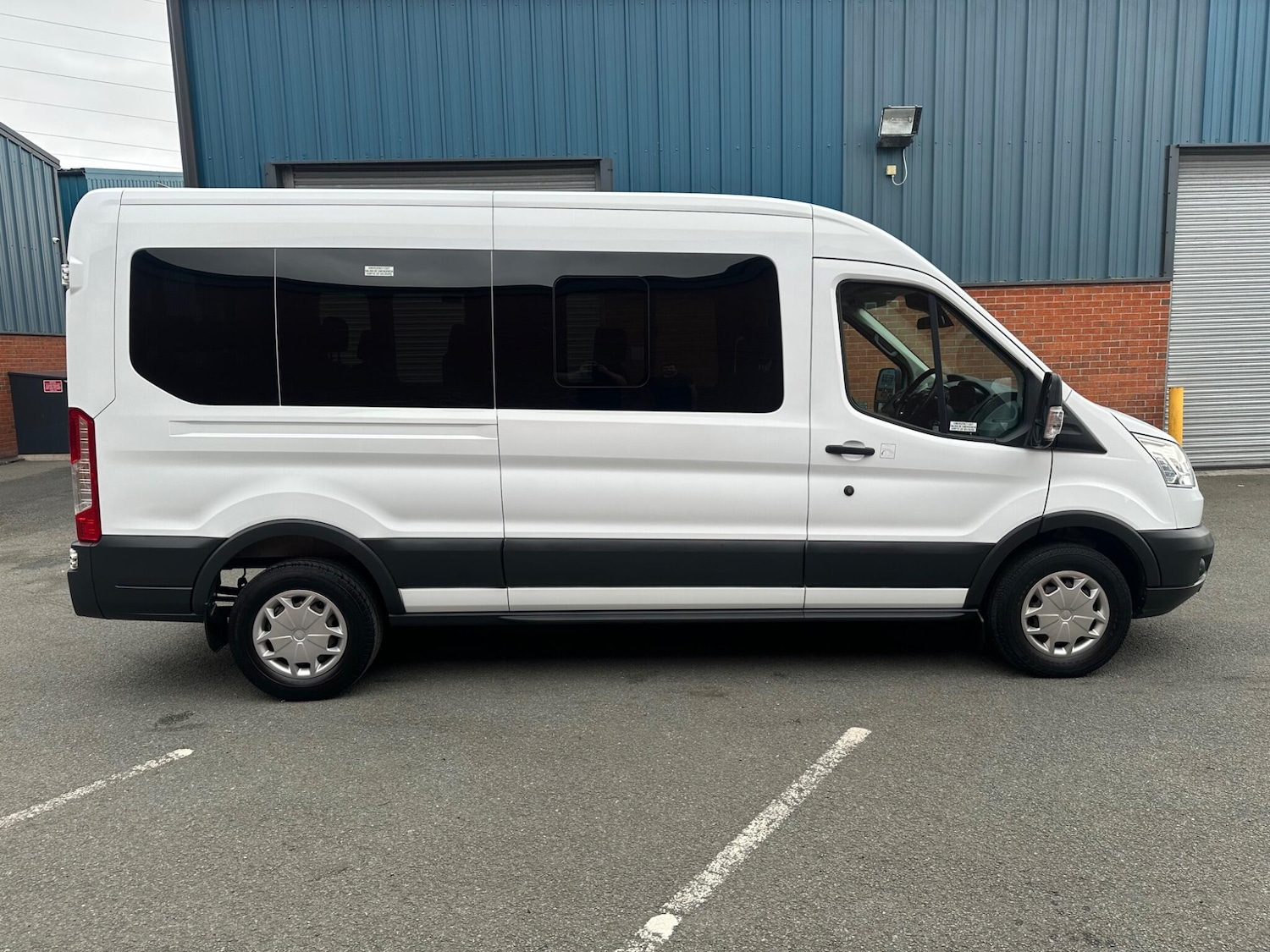 Used Ford Transit for sale - 76608540: Photo 2