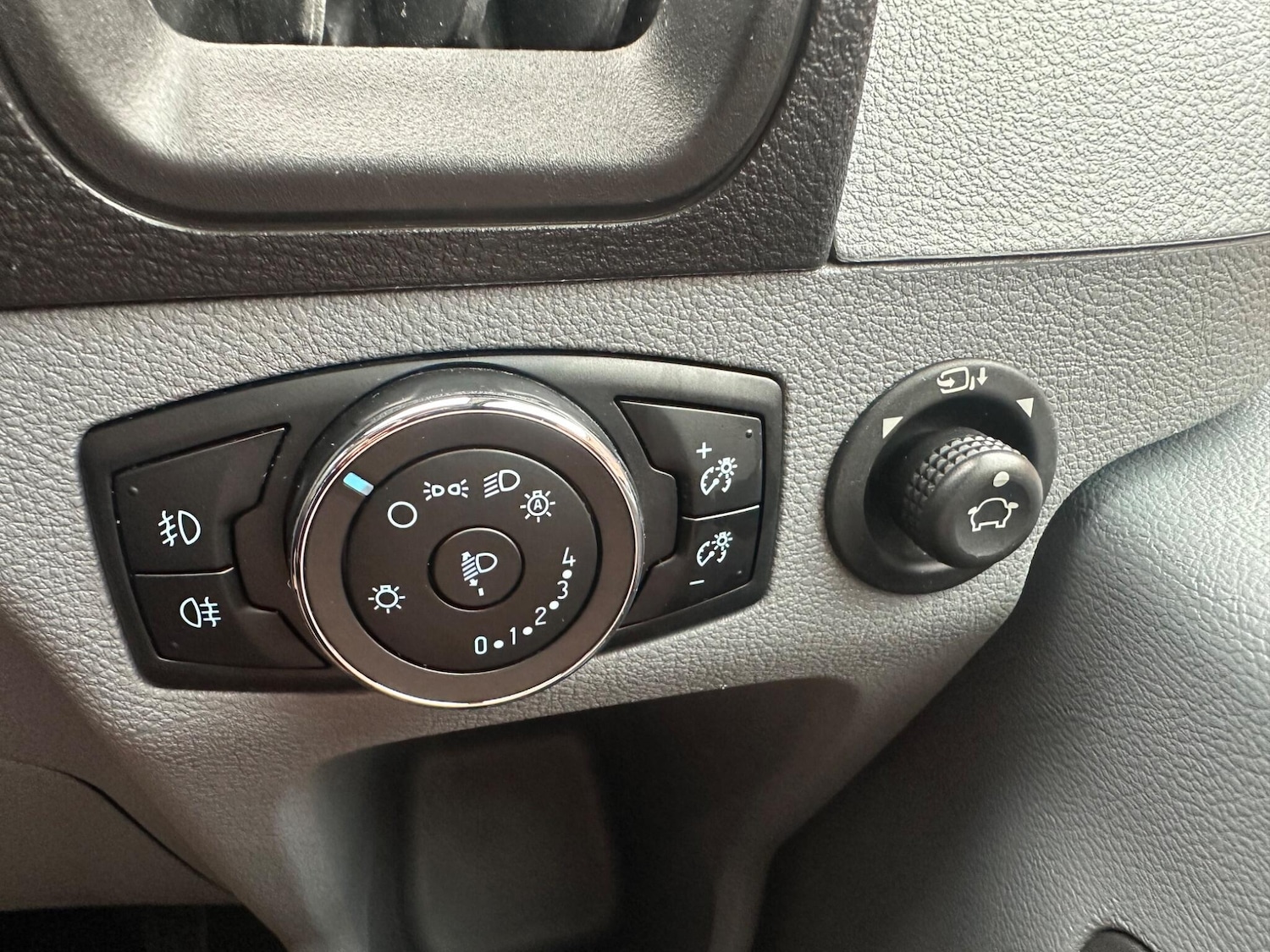 Used Ford Transit for sale - 76608540: Photo 32