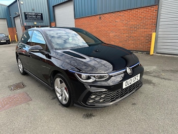 Volkswagen - Golf