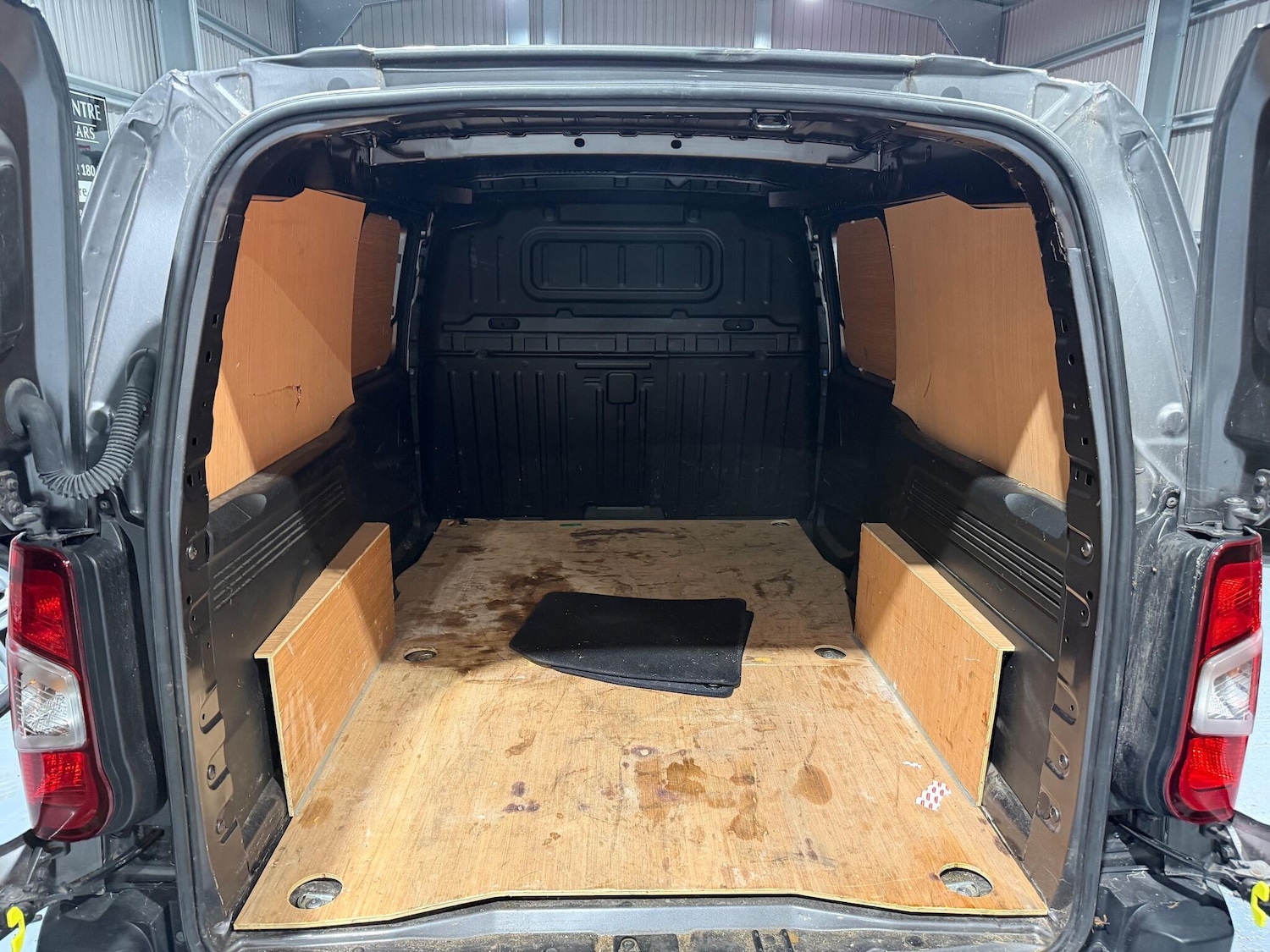 Used Vauxhall Combo 2022 for sale - 77202983: Photo 8