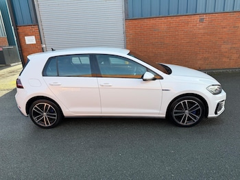 Used Volkswagen Golf 2018 for sale - 77278952: Photo
