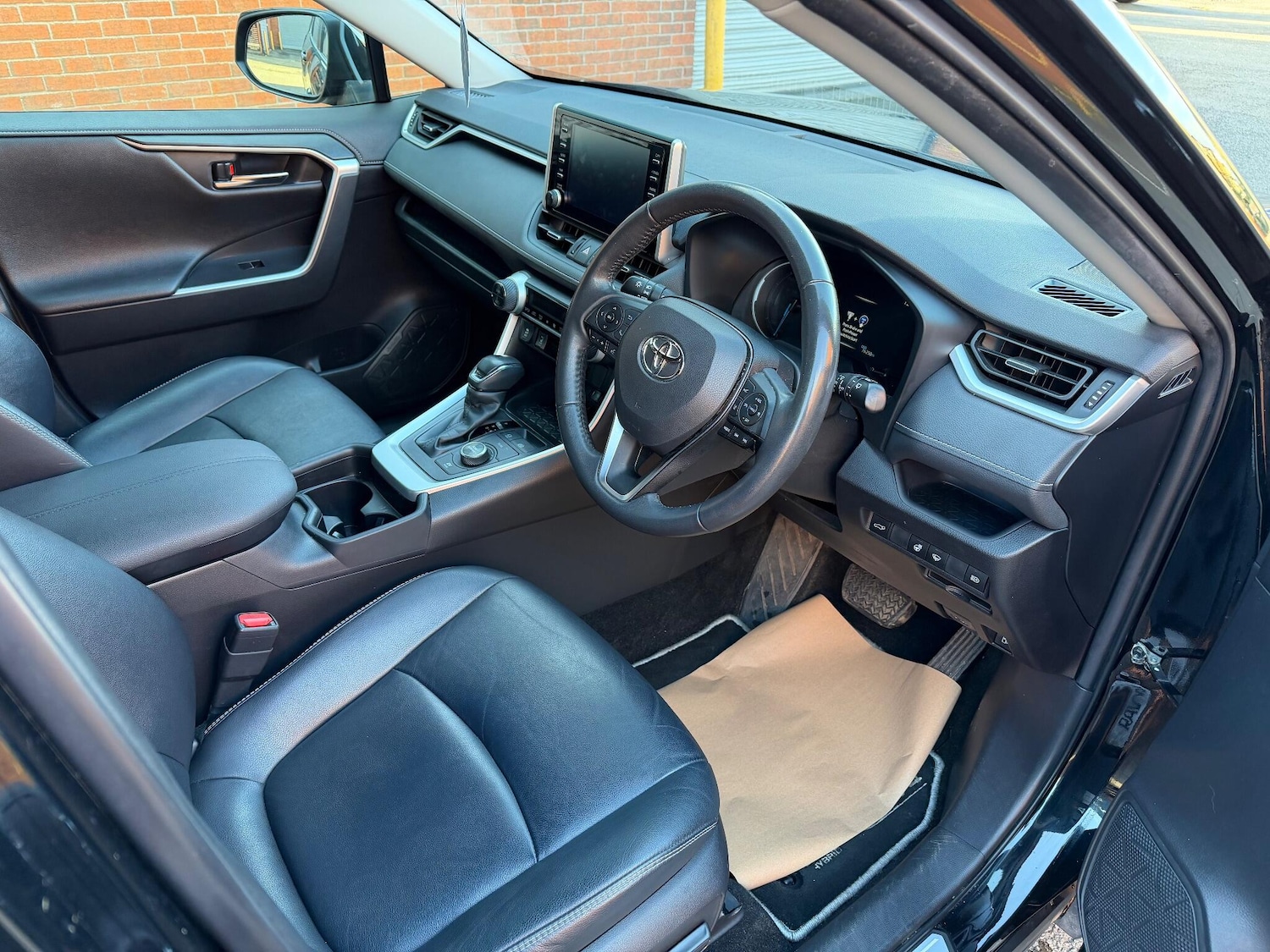 Used Toyota RAV4 2021 for sale - 77040697: Photo 11