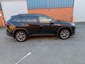 Used Toyota RAV4 2021 for sale - 77040697: Photo