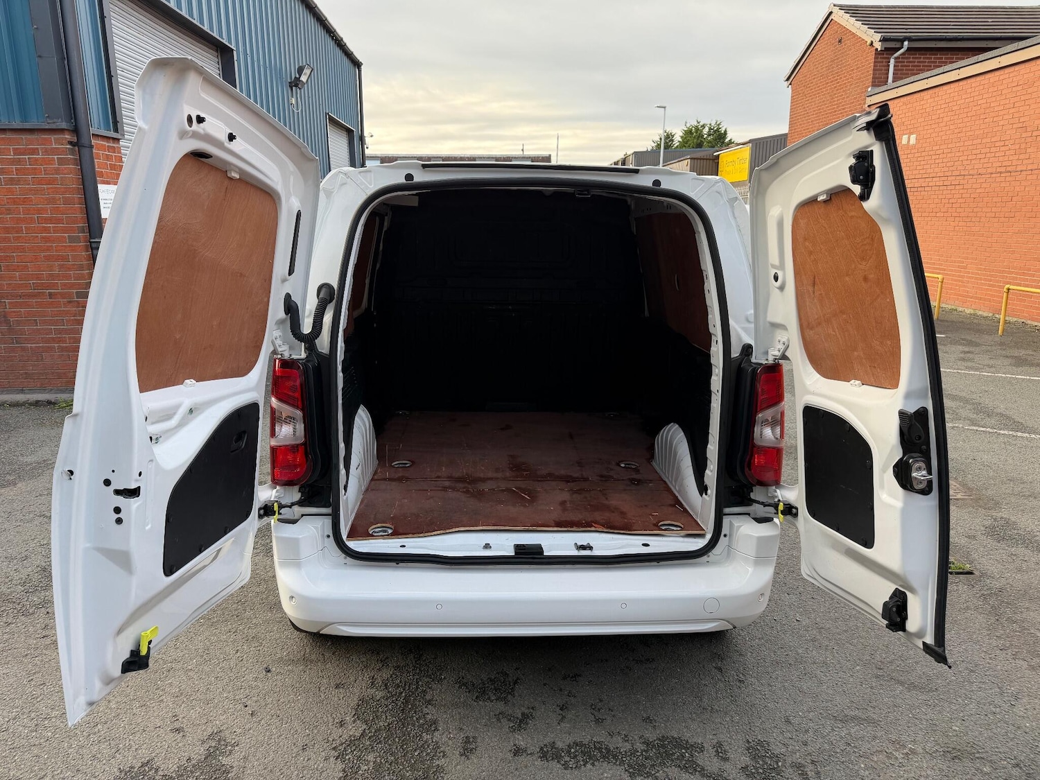 Used Vauxhall Combo 2020 for sale - 76610165: Photo 14