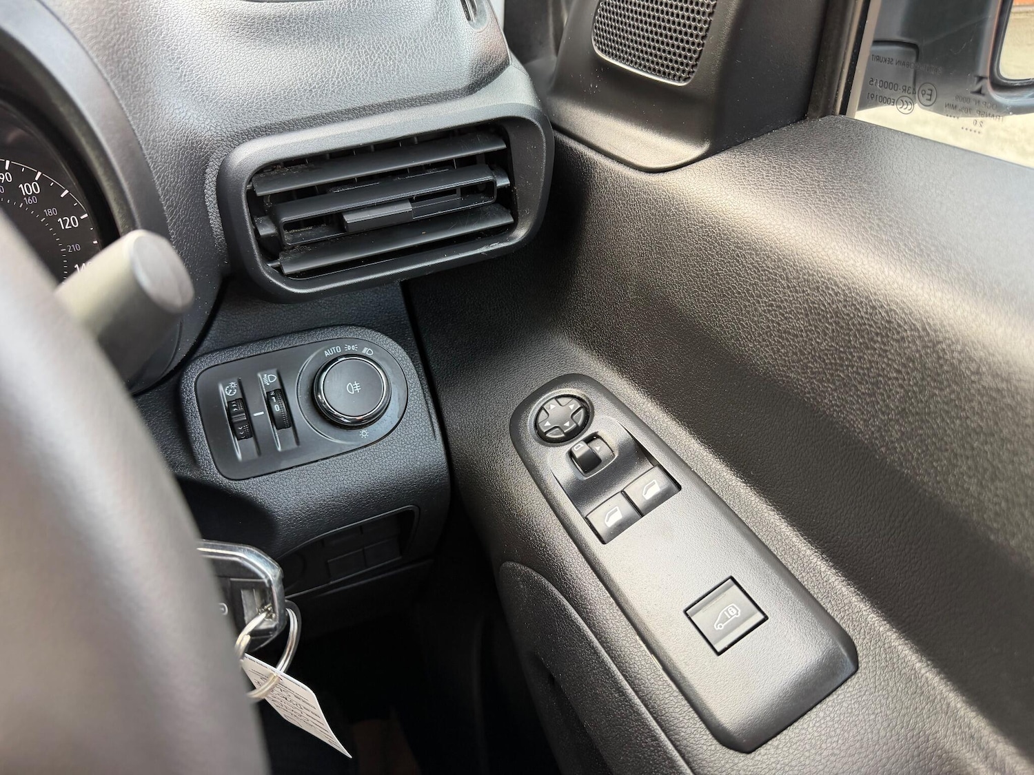 Used Vauxhall Combo 2020 for sale - 76610165: Photo 16