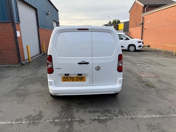 Used Vauxhall Combo 2020 for sale - 76610165: Photo