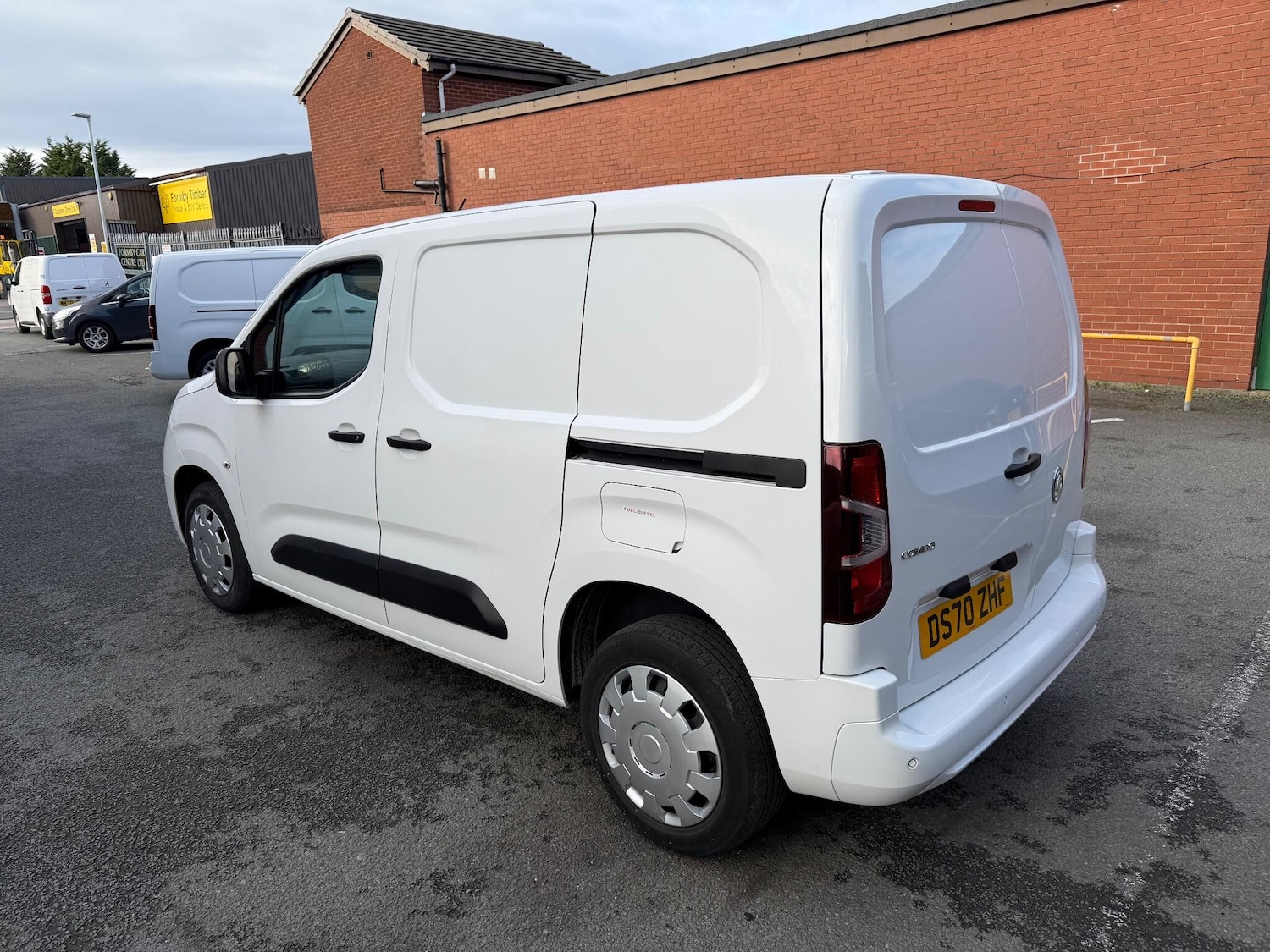 Used Vauxhall Combo 2020 for sale - 76610165: Photo 5