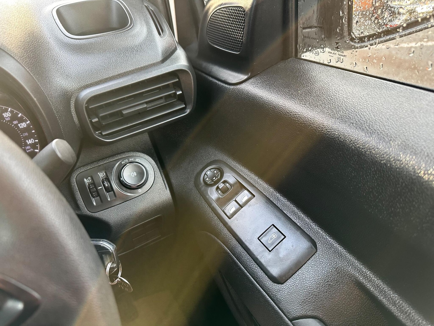 Used Vauxhall Combo 2020 for sale - 76610153: Photo 18