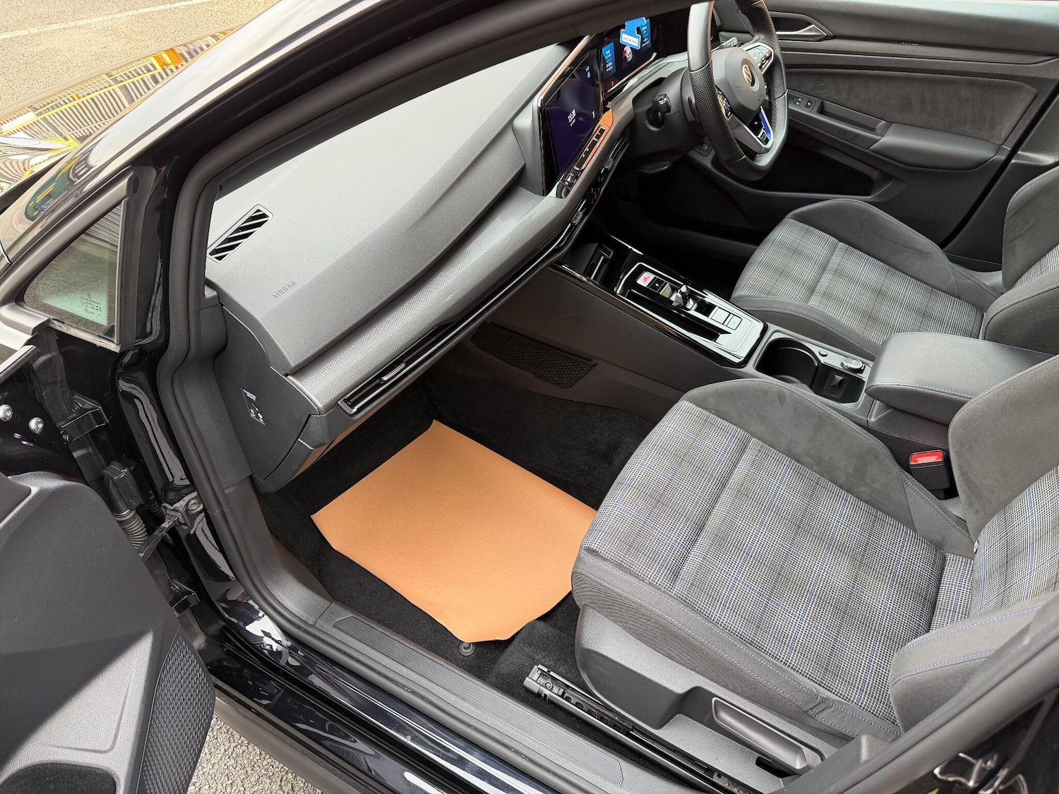 Used Volkswagen Golf 2022 for sale - 76610152: Photo 15