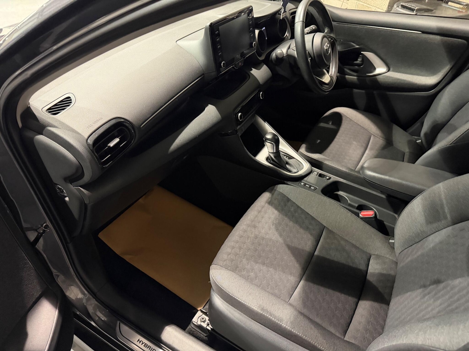 Used Toyota Yaris 2021 for sale - 77156528: Photo 12