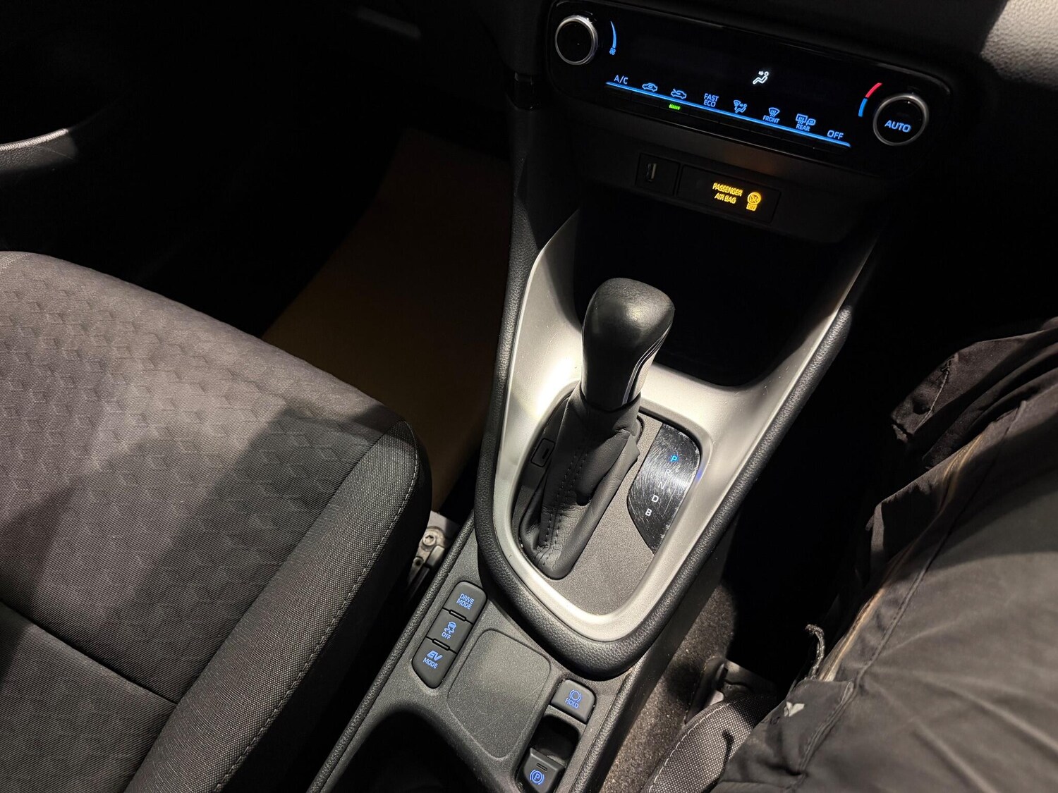 Used Toyota Yaris 2021 for sale - 77156528: Photo 17