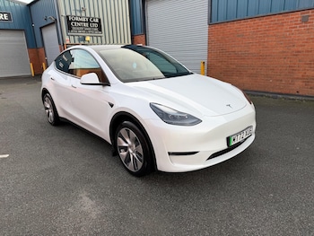 Used Tesla Model Y 2022 for sale - 76926122: Photo