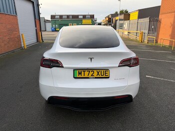 Used Tesla Model Y 2022 for sale - 76926122: Photo