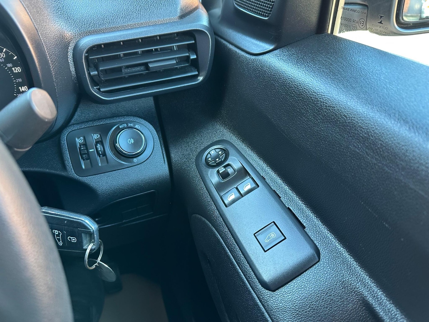 Used Vauxhall Combo 2020 for sale - 76610156: Photo 15