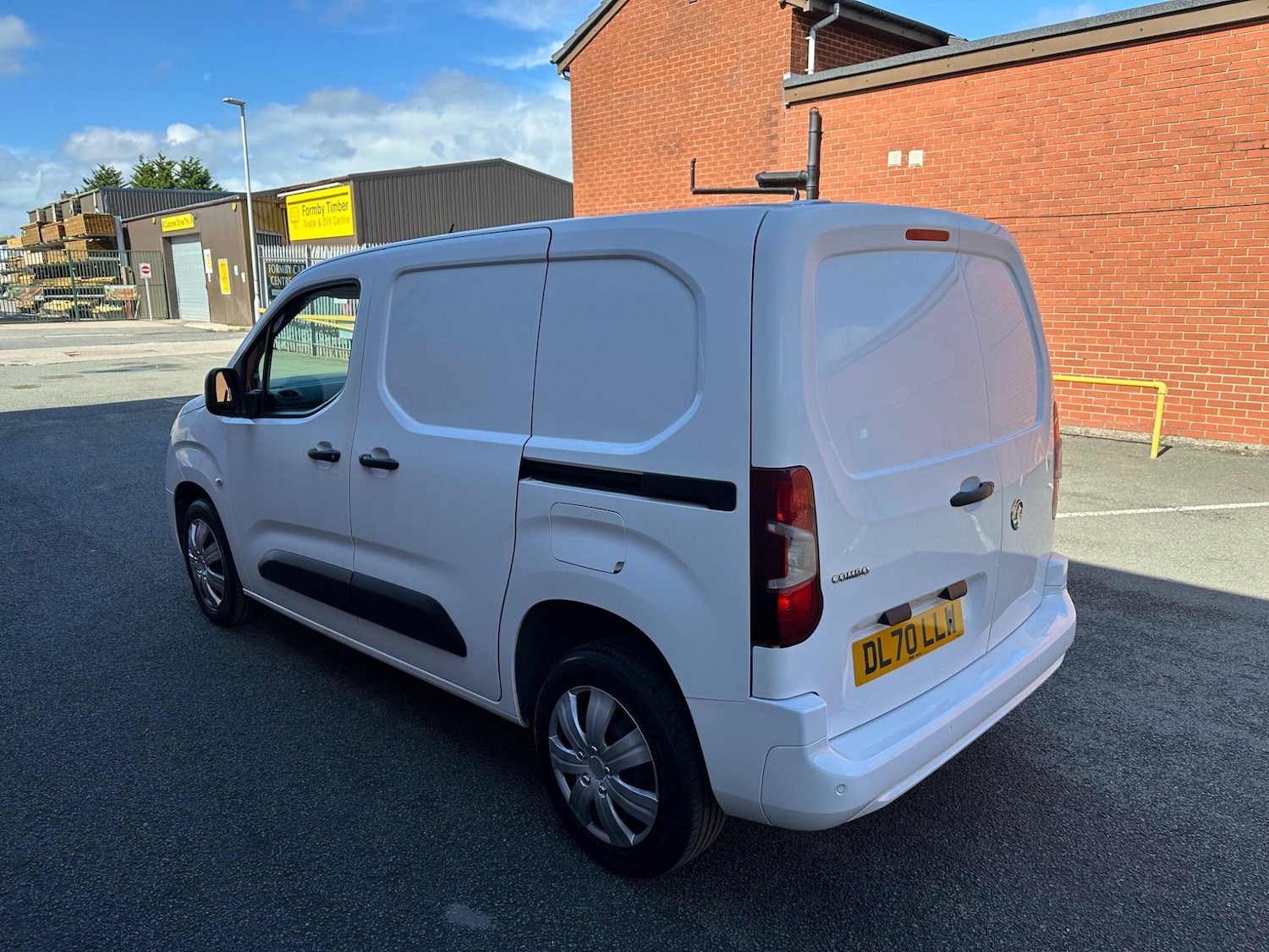 Used Vauxhall Combo 2020 for sale - 76610156: Photo 5
