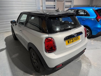 Used MINI Hatch 2021 for sale - 77290871: Photo
