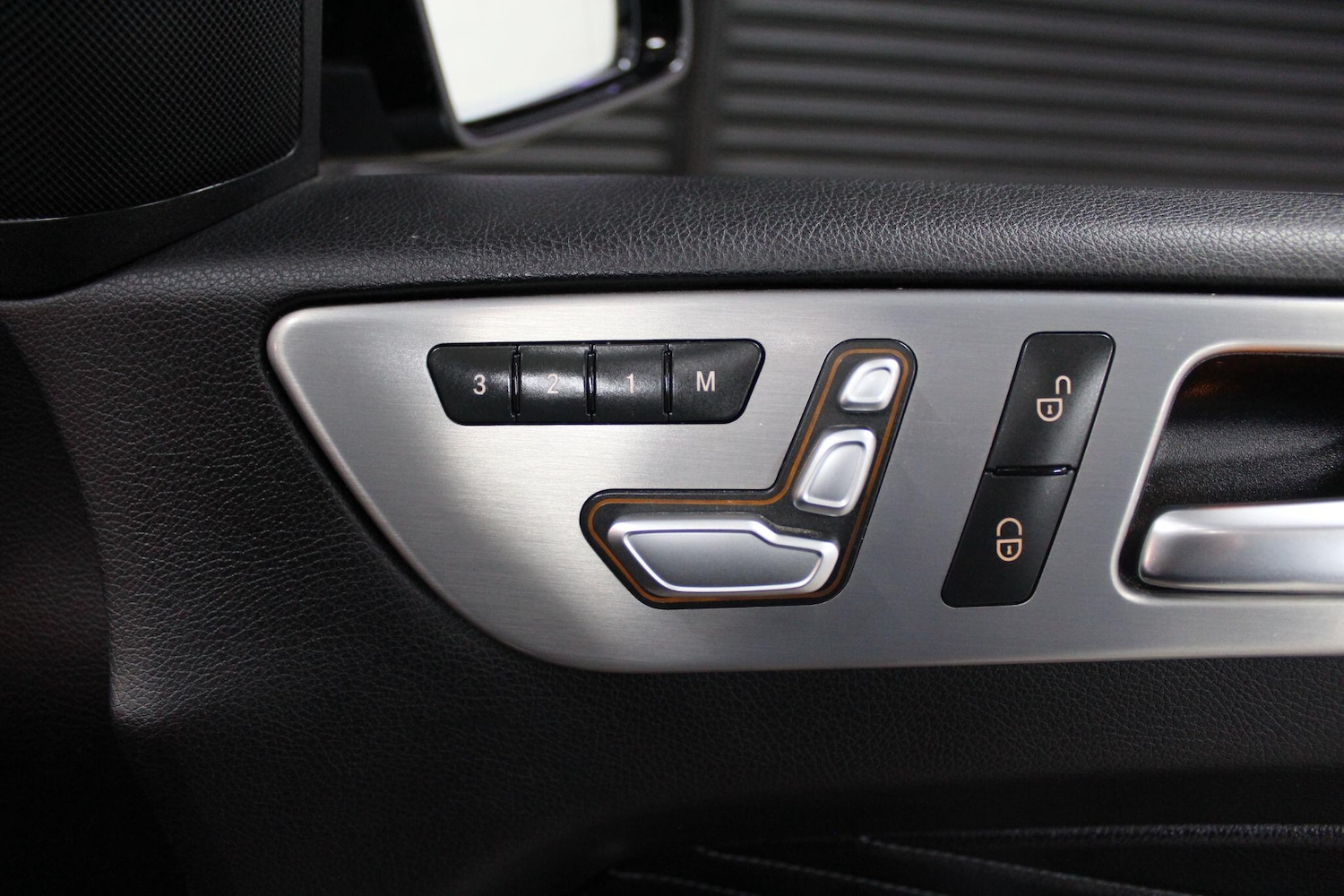 Used Mercedes-Benz GLE 2015 for sale - 77163539: Photo 32