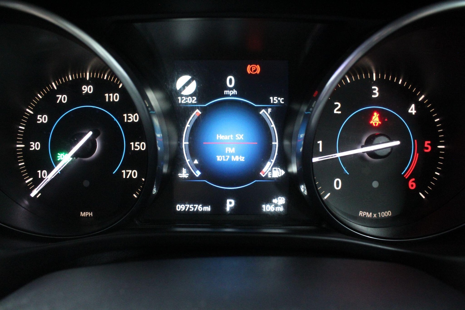 Used Jaguar XE 2016 for sale - 76138497: Photo 22