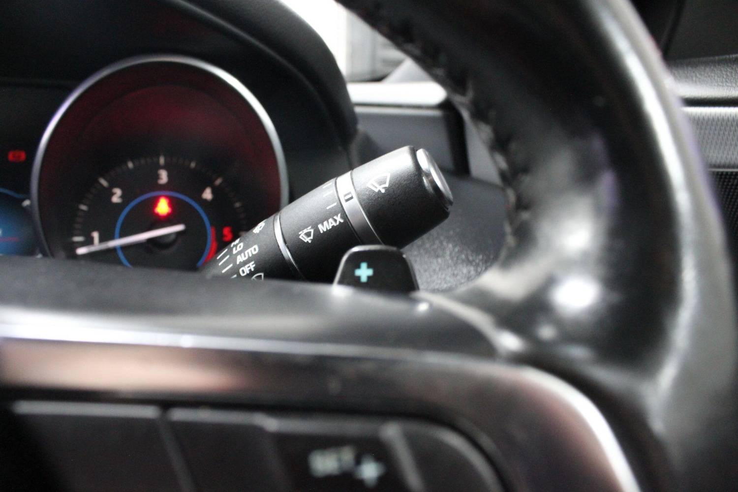 Used Jaguar XE 2016 for sale - 76138497: Photo 42