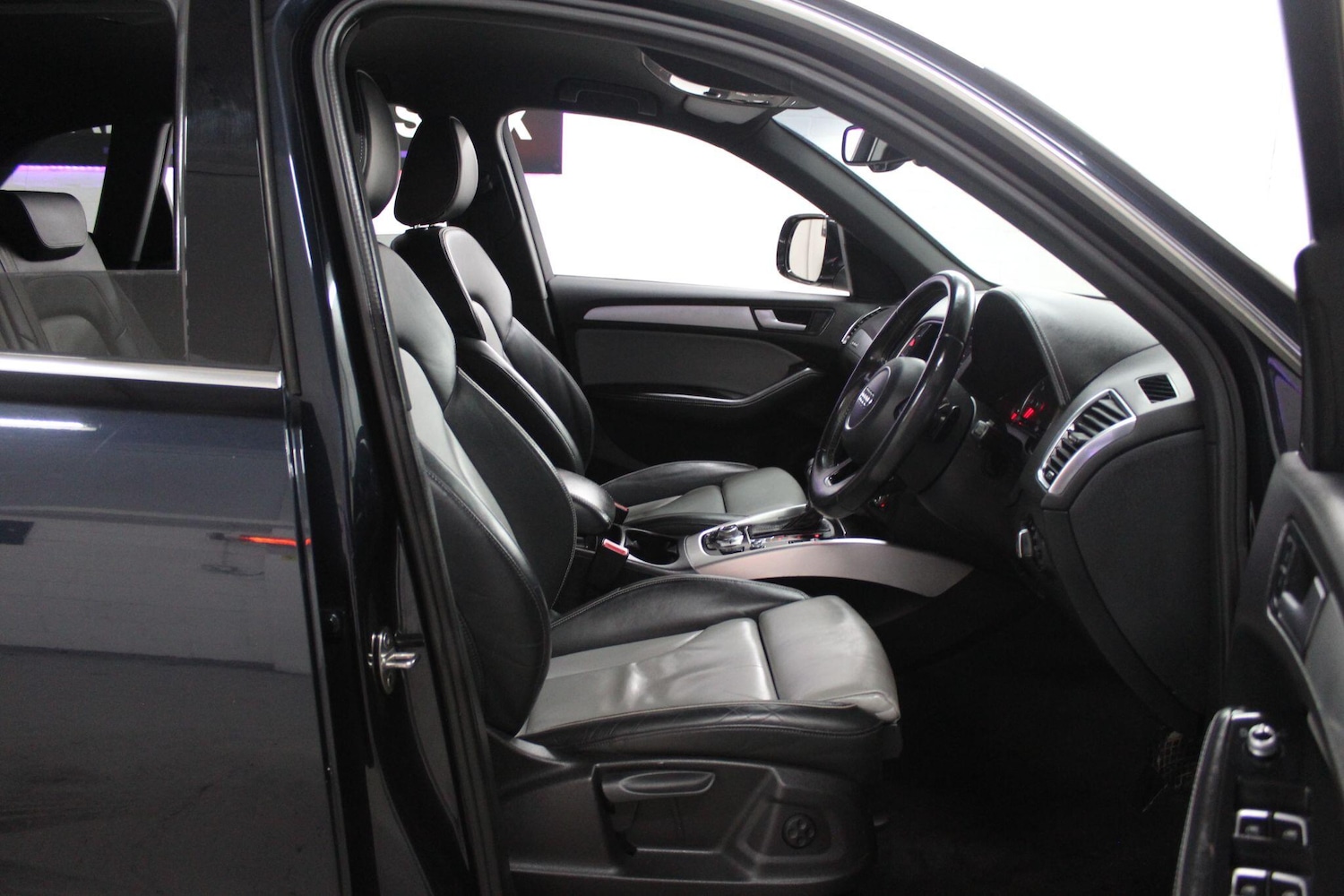 Used Audi Q5 2014 for sale - 76866100: Photo 11