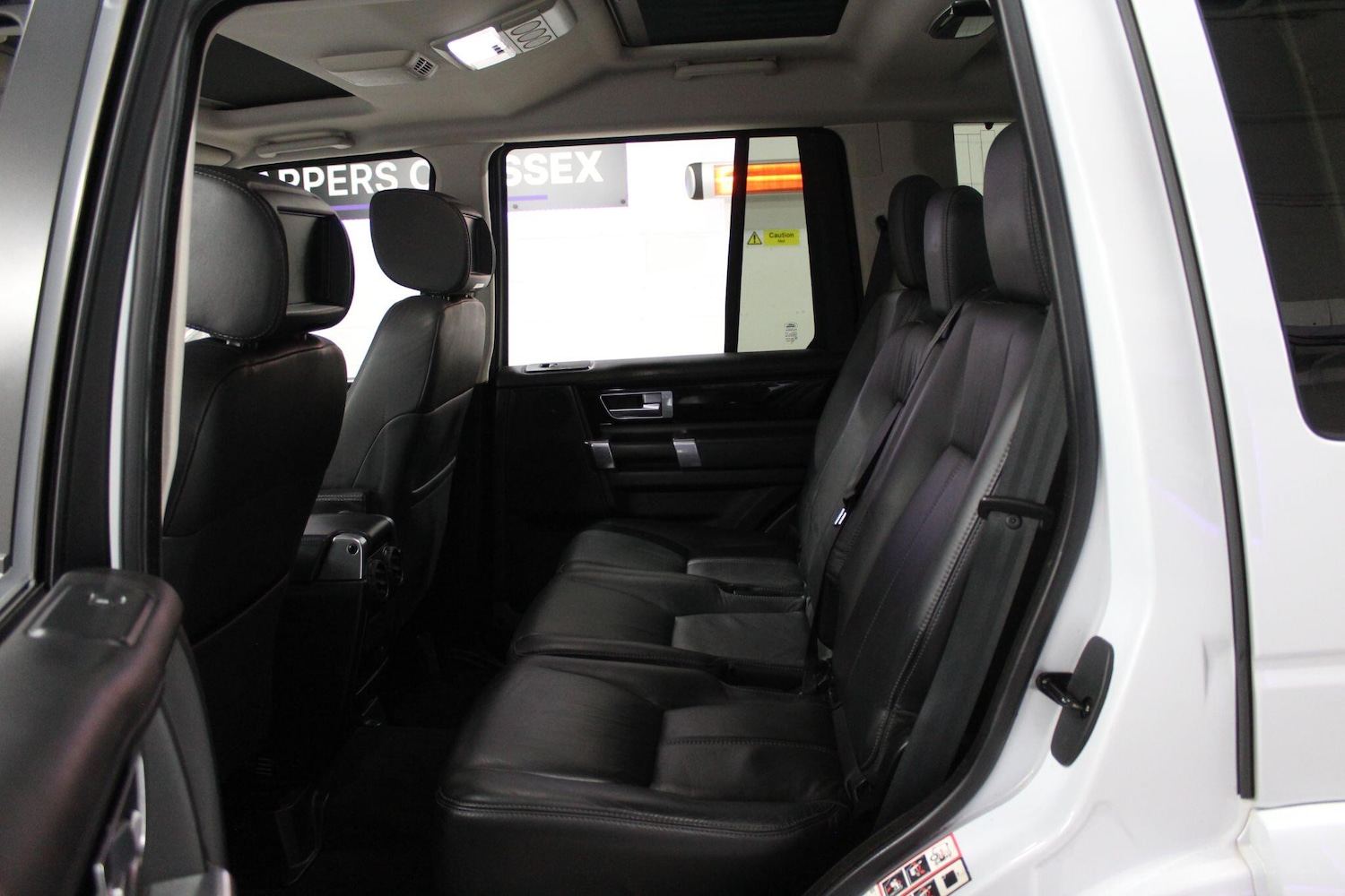 Used Land Rover Discovery 4 2016 for sale - 77215543: Photo 17