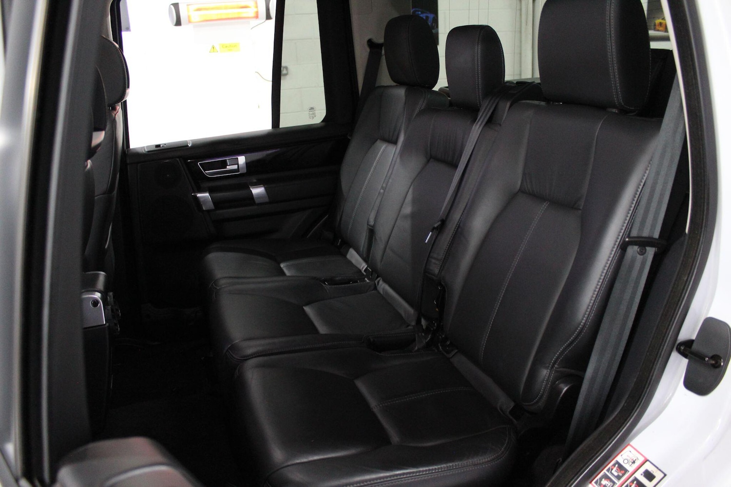 Used Land Rover Discovery 4 2016 for sale - 77215543: Photo 18