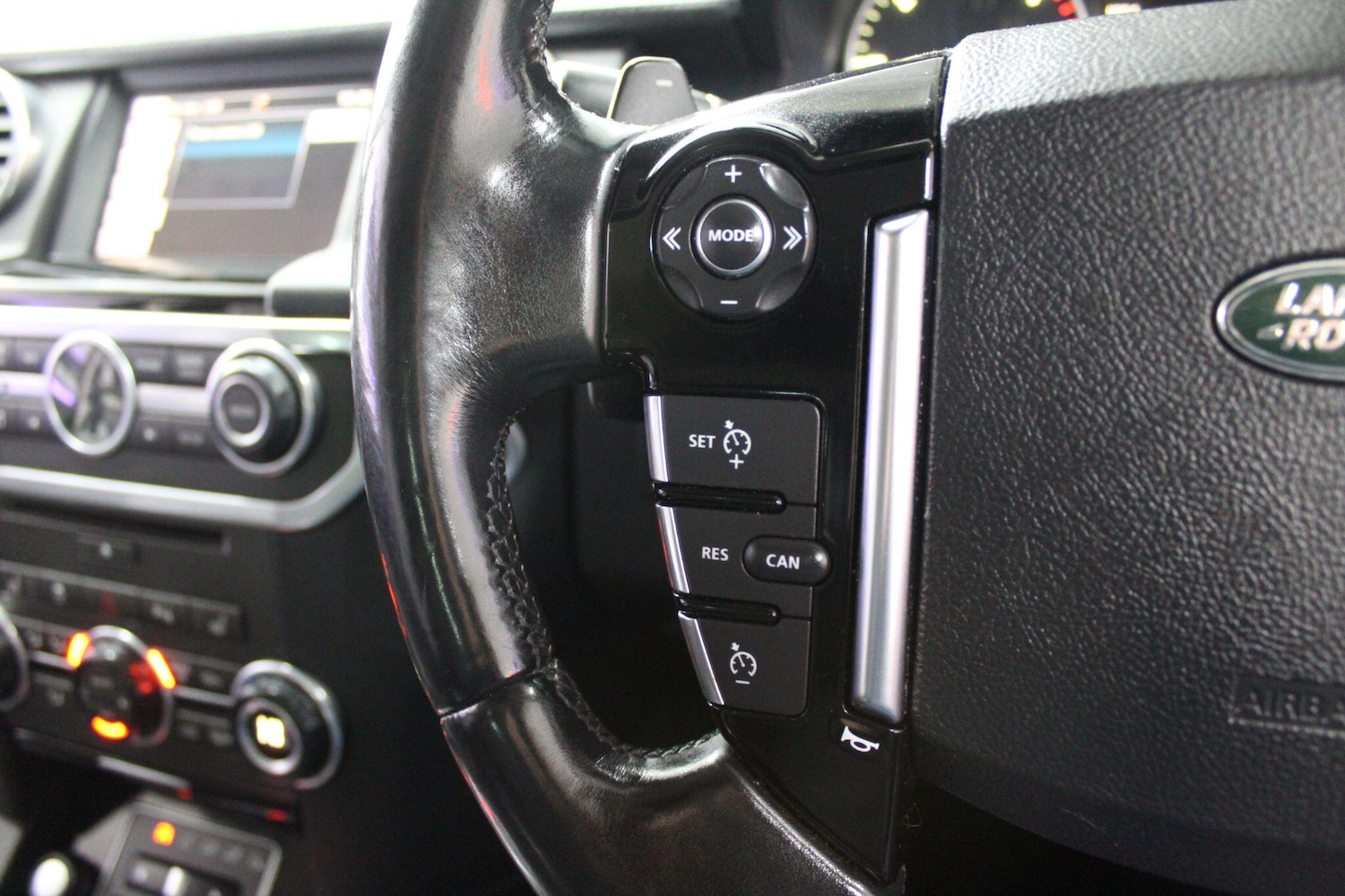 Used Land Rover Discovery 4 2016 for sale - 77215543: Photo 44