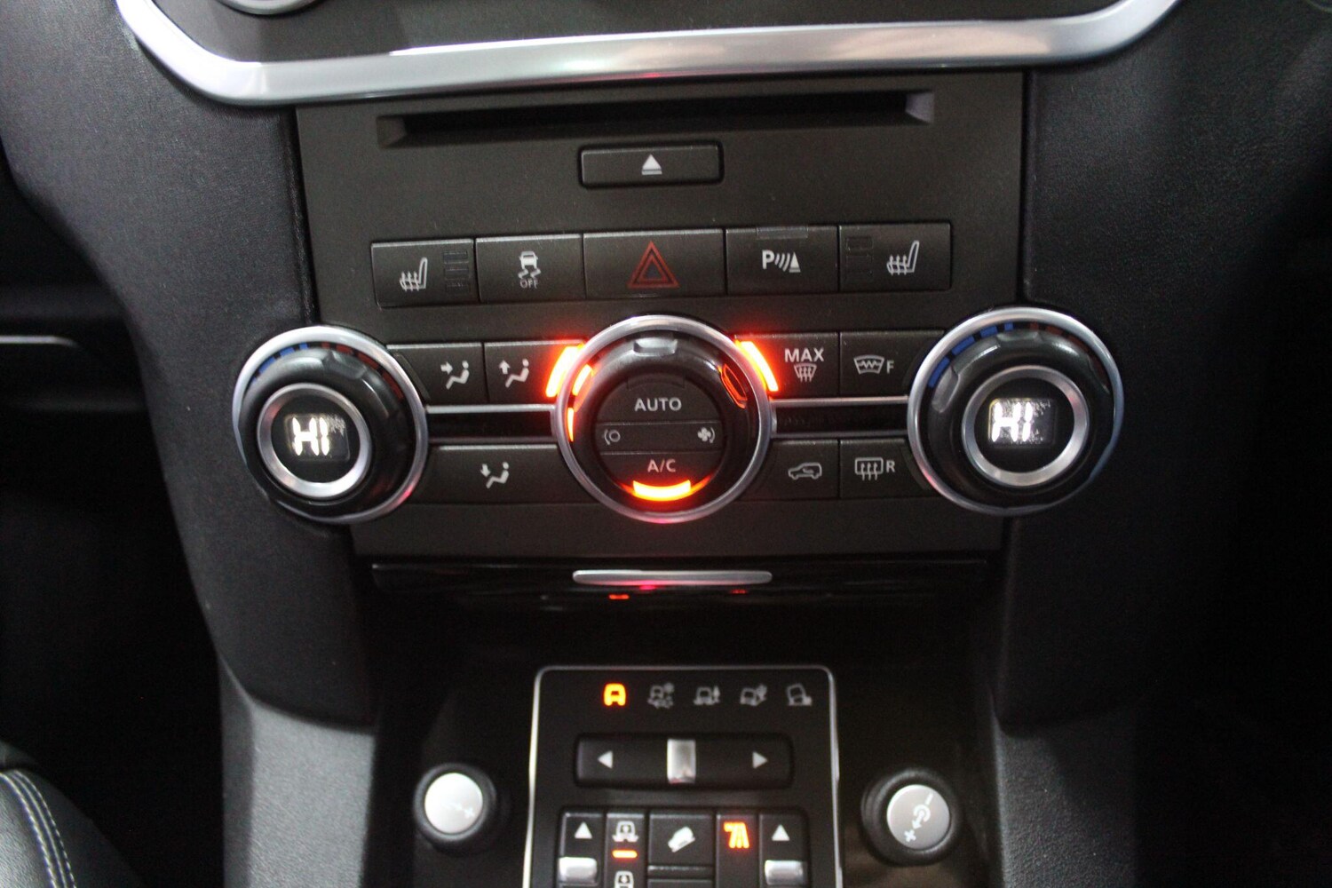 Used Land Rover Discovery 4 2016 for sale - 77215543: Photo 47