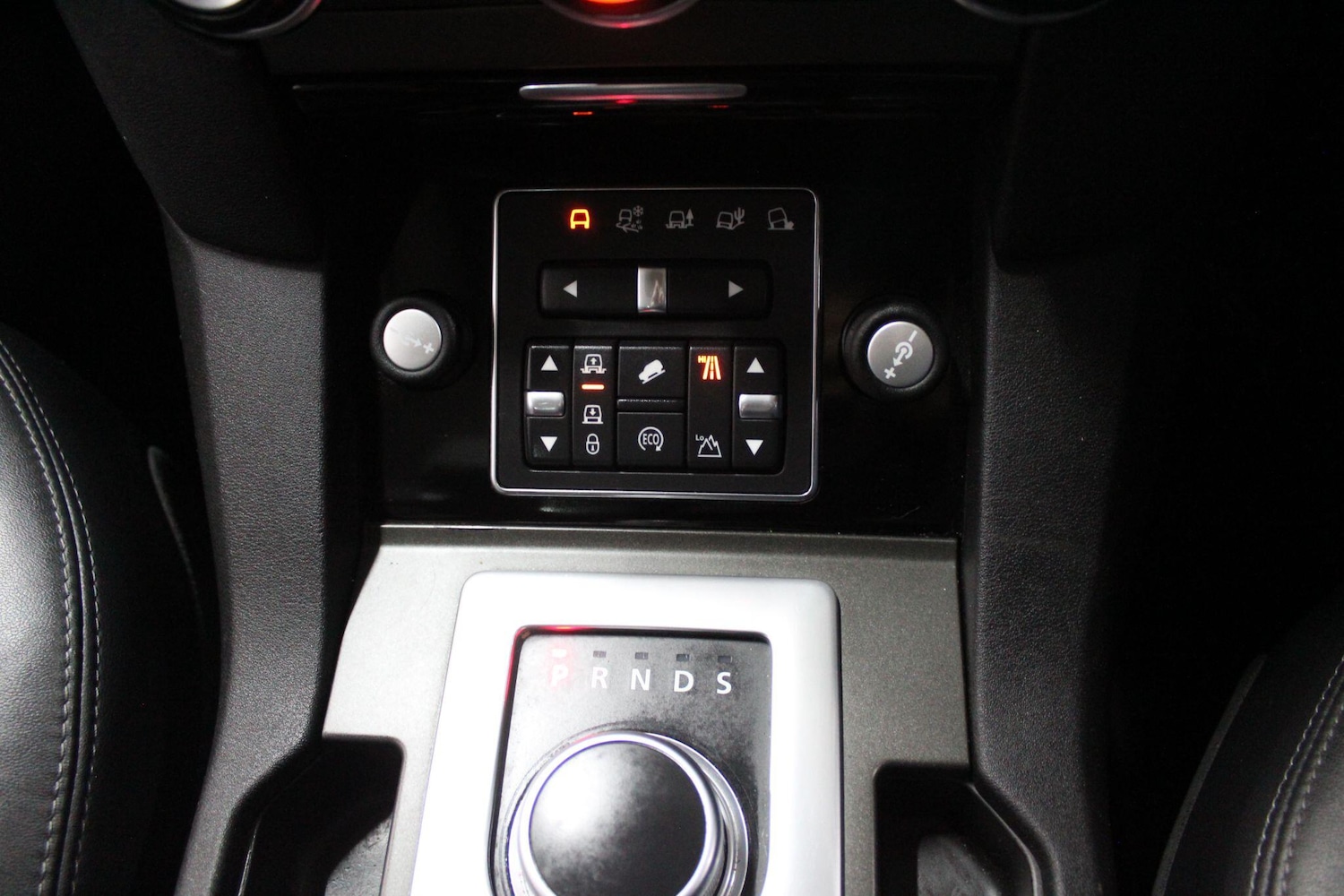 Used Land Rover Discovery 4 2016 for sale - 77215543: Photo 49