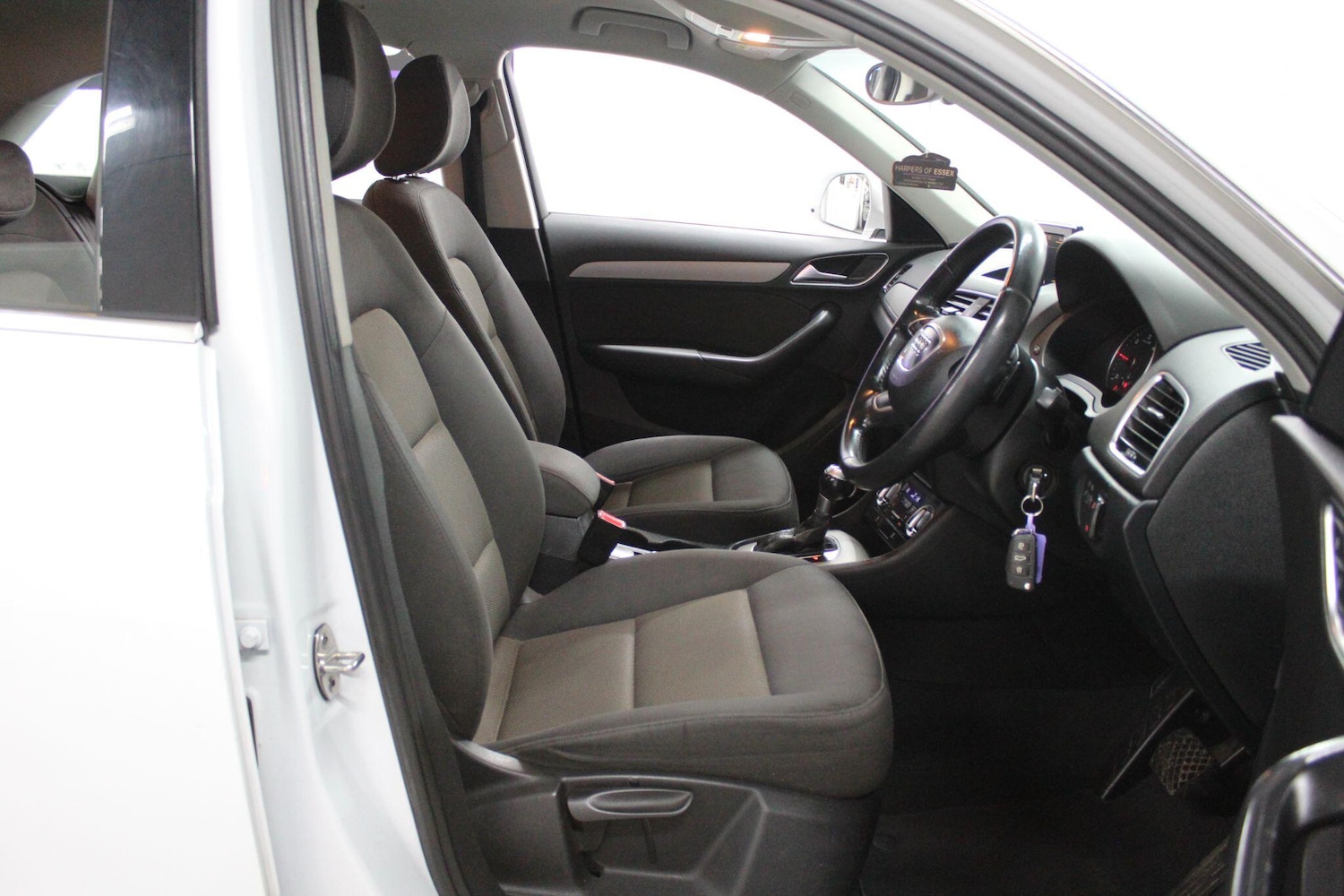 Used Audi Q3 2014 for sale - 76976660: Photo 11