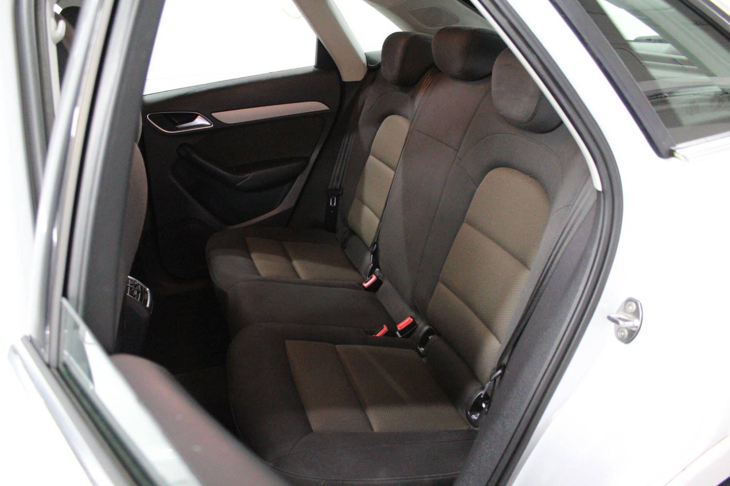 Used Audi Q3 2014 for sale - 76976660: Photo 18