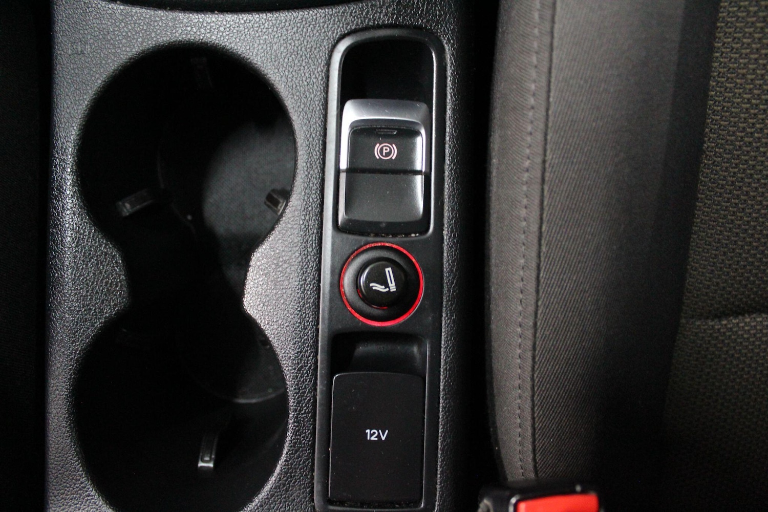 Used Audi Q3 2014 for sale - 76976660: Photo 36