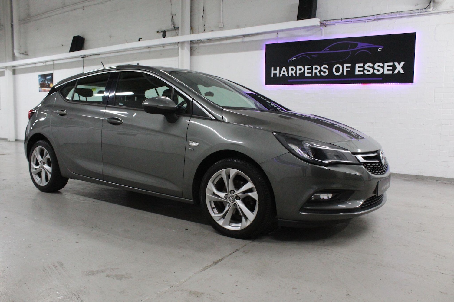 Used Vauxhall Astra 2016 for sale - 76226753: Photo 2