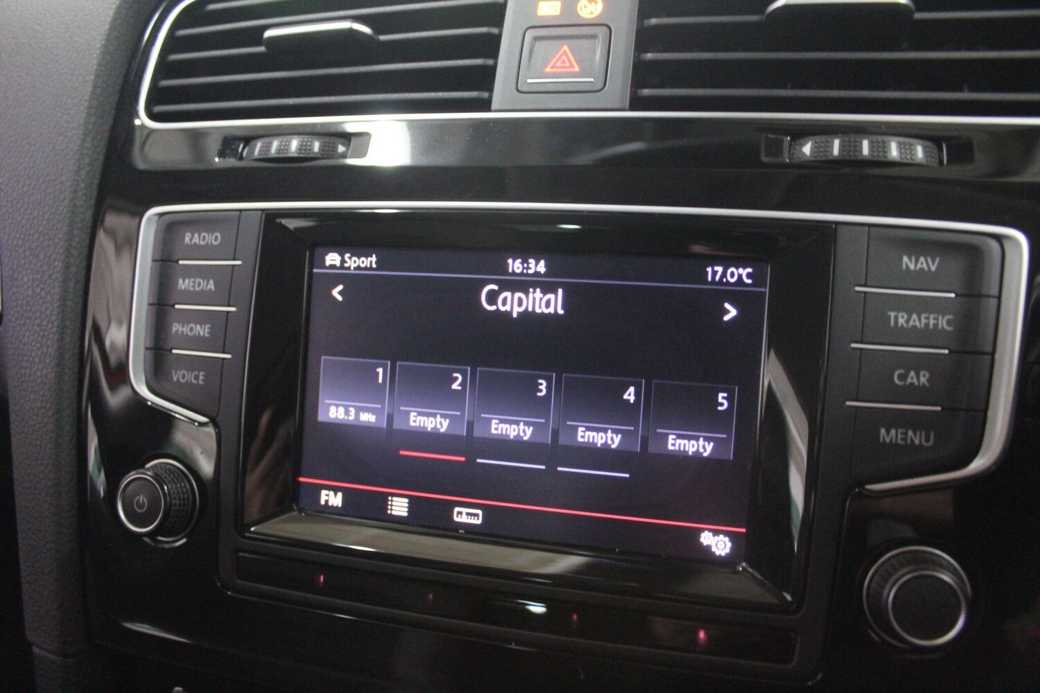 Used Volkswagen Golf for sale - 77683866: Photo 24