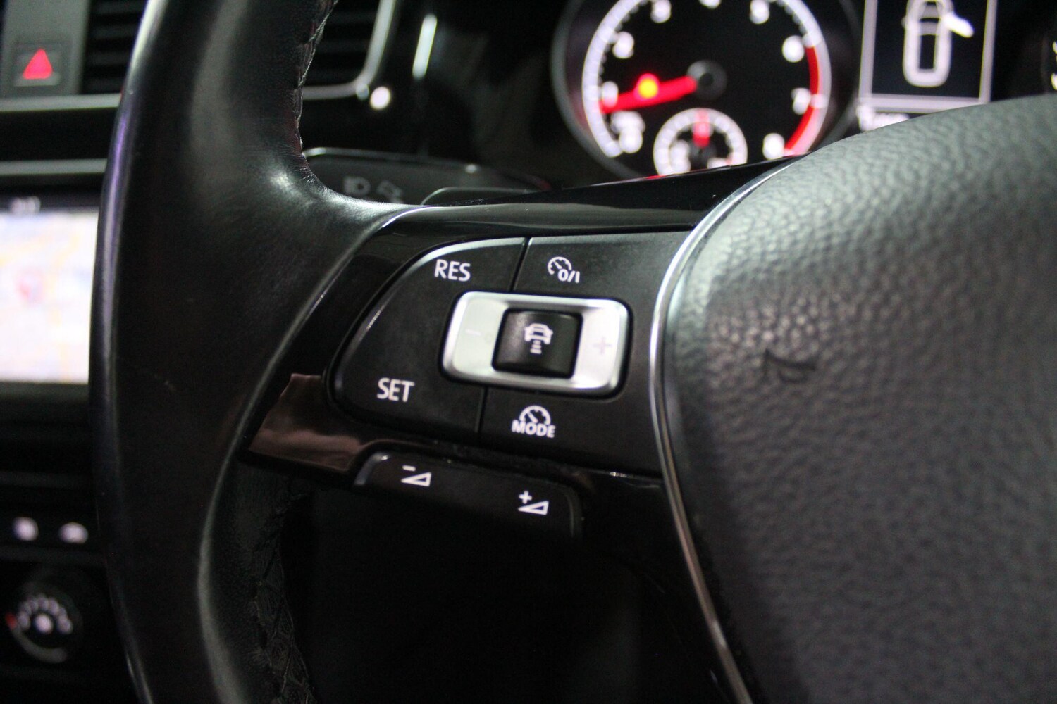 Used Volkswagen Golf for sale - 77683866: Photo 32