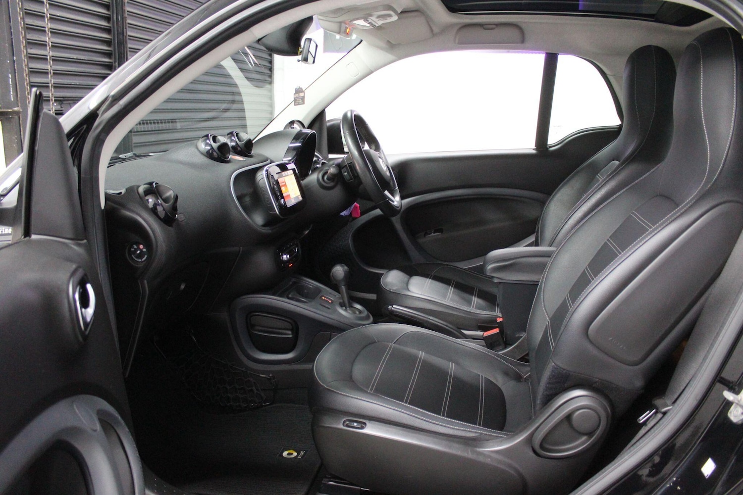 Used smart fortwo 2018 for sale - 78072219: Photo 13