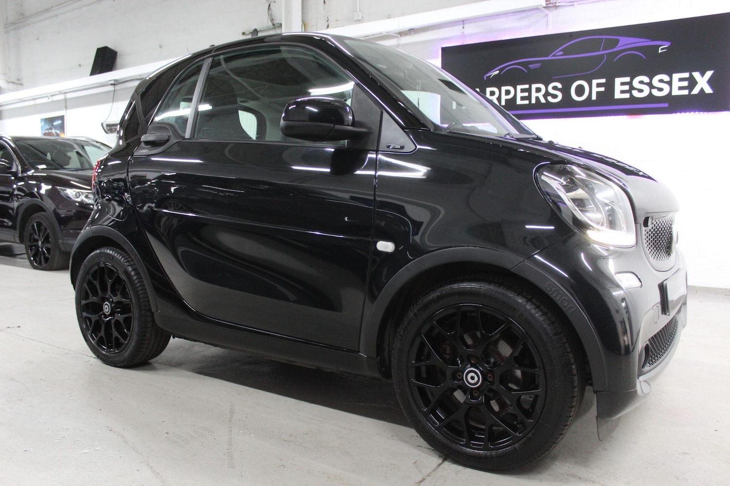 Used smart fortwo 2018 for sale - 78072219: Photo 2