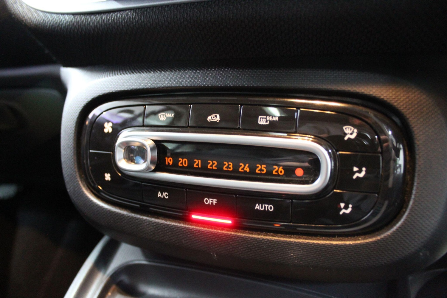 Used smart fortwo 2018 for sale - 78072219: Photo 30