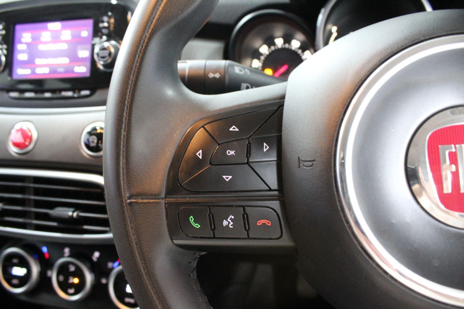 Used Fiat 500X 2015 for sale - 75531139: Photo 32