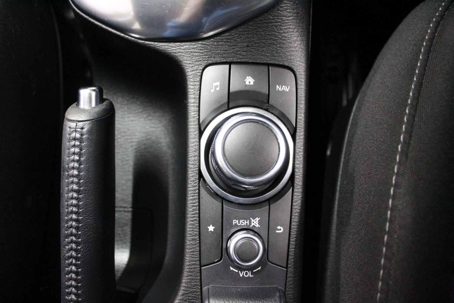 Used Mazda Mazda2 2019 for sale - 76865791: Photo 37