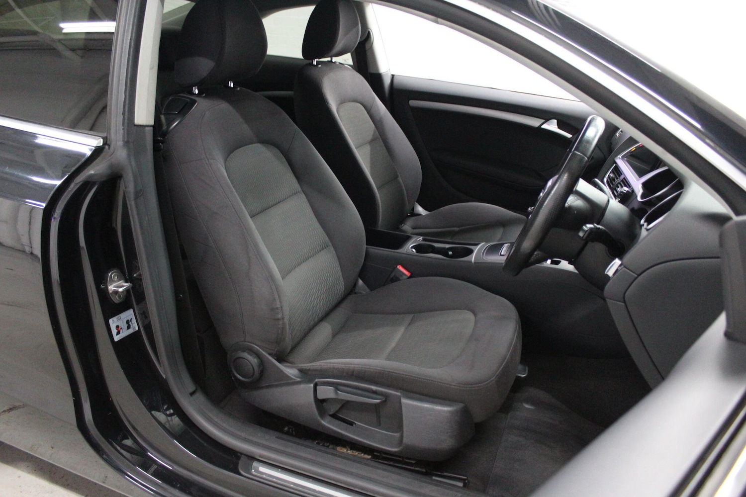 Used Audi A5 2010 for sale - 76802400: Photo 12