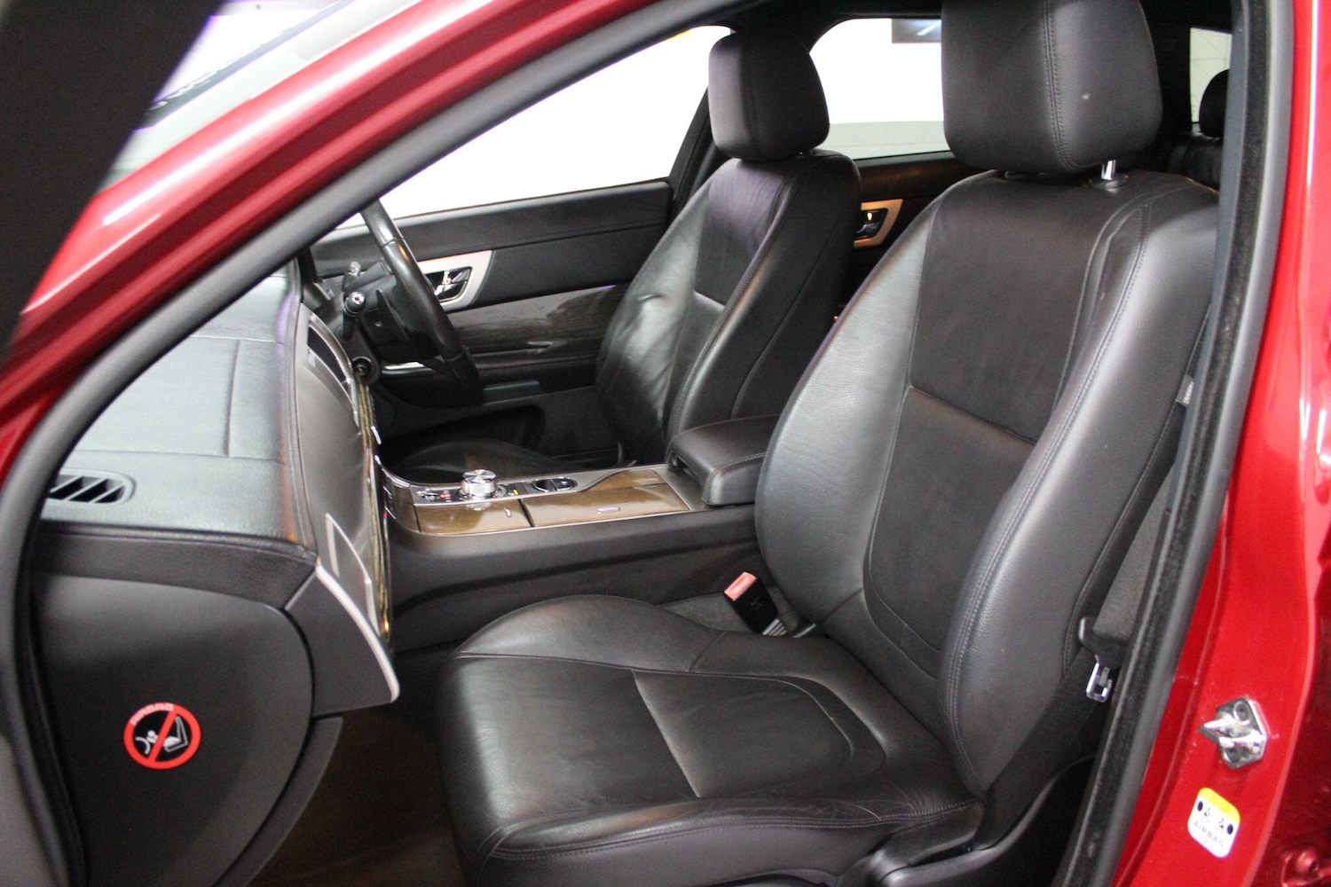 Used Jaguar XF 2015 for sale - 76865286: Photo 14