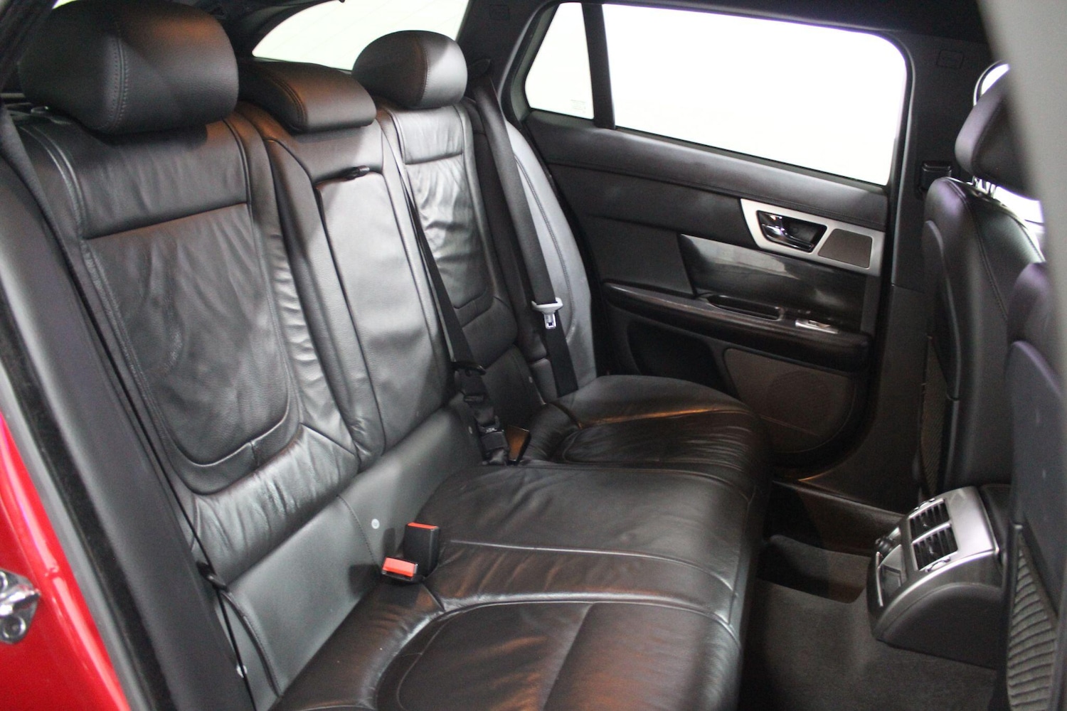 Used Jaguar XF 2015 for sale - 76865286: Photo 16