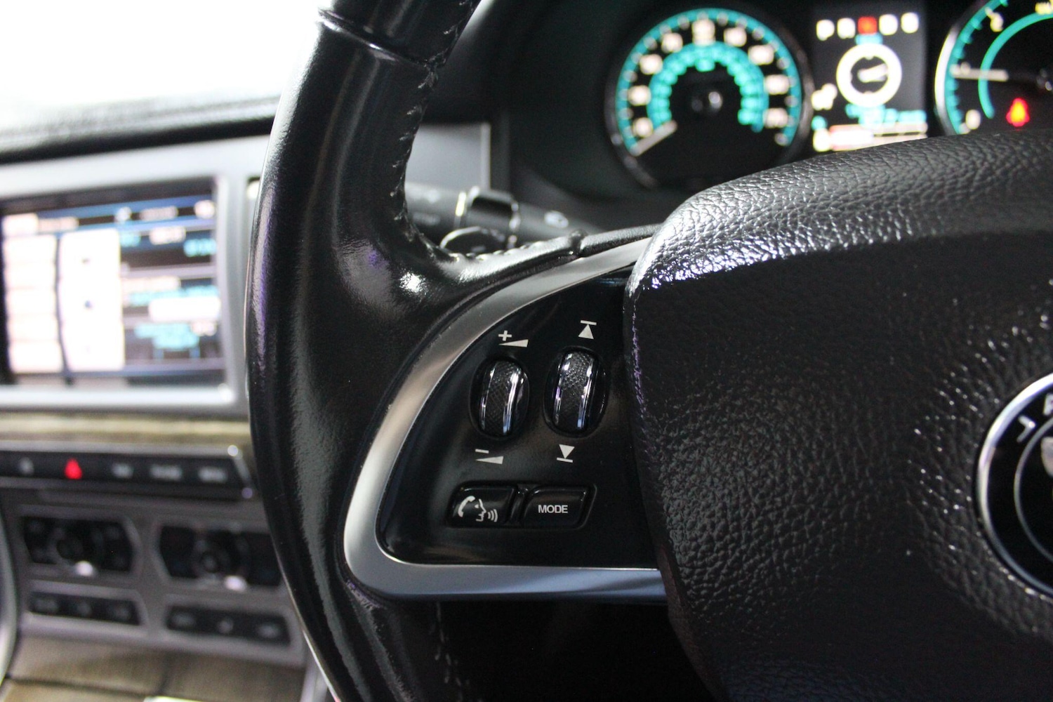 Used Jaguar XF 2015 for sale - 76865286: Photo 33