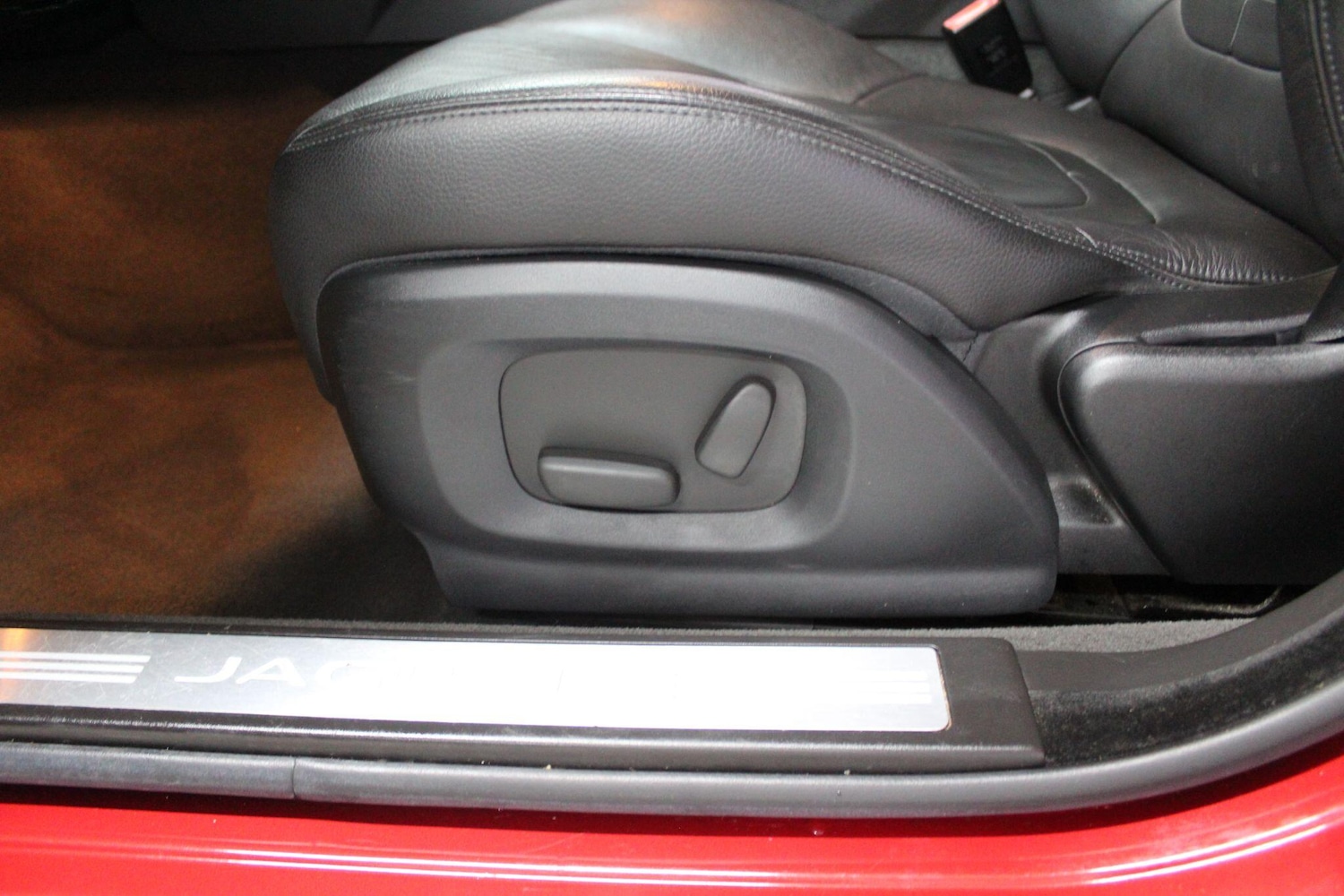 Used Jaguar XF 2015 for sale - 76865286: Photo 35