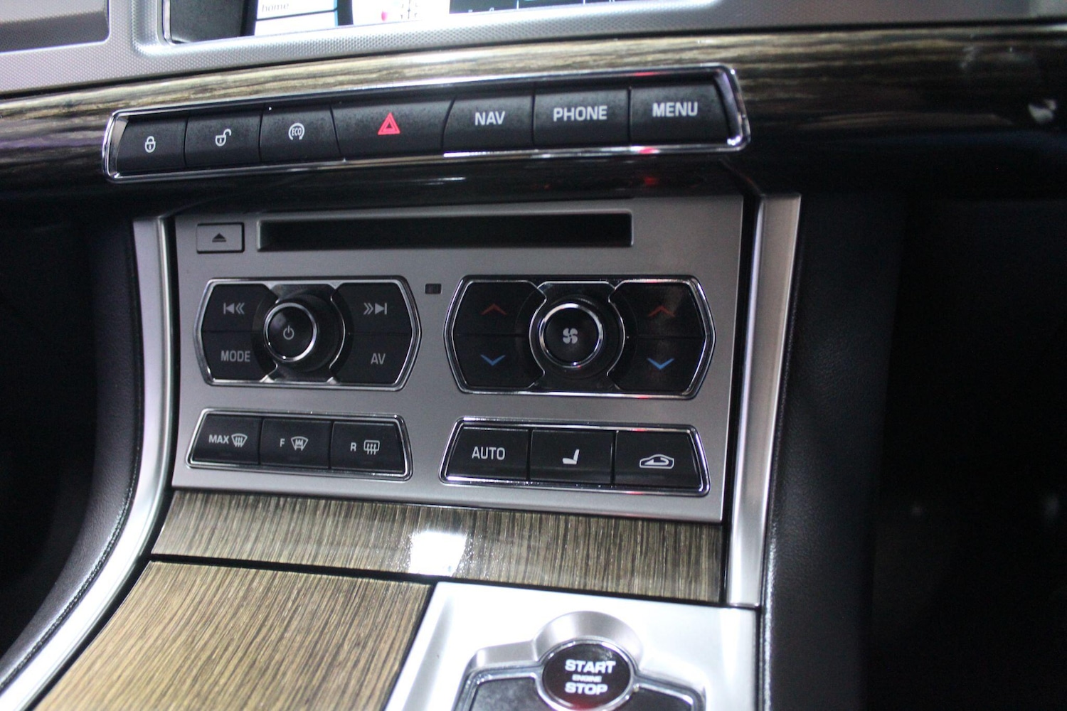 Used Jaguar XF 2015 for sale - 76865286: Photo 37